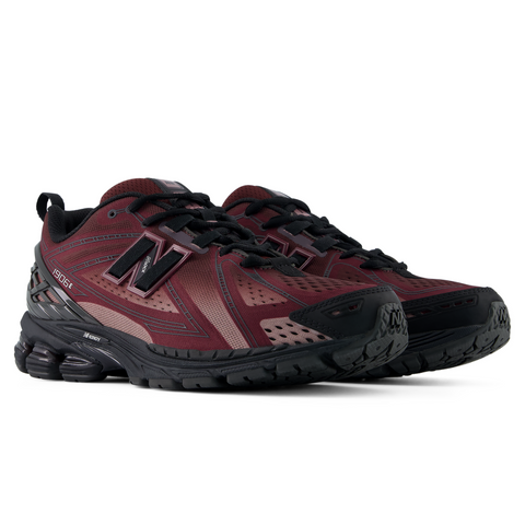 U19061R9 Bruin | Cherry Leather