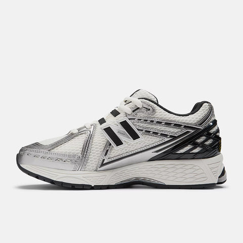 New Balance 1906R Metallic zilver M1906RER